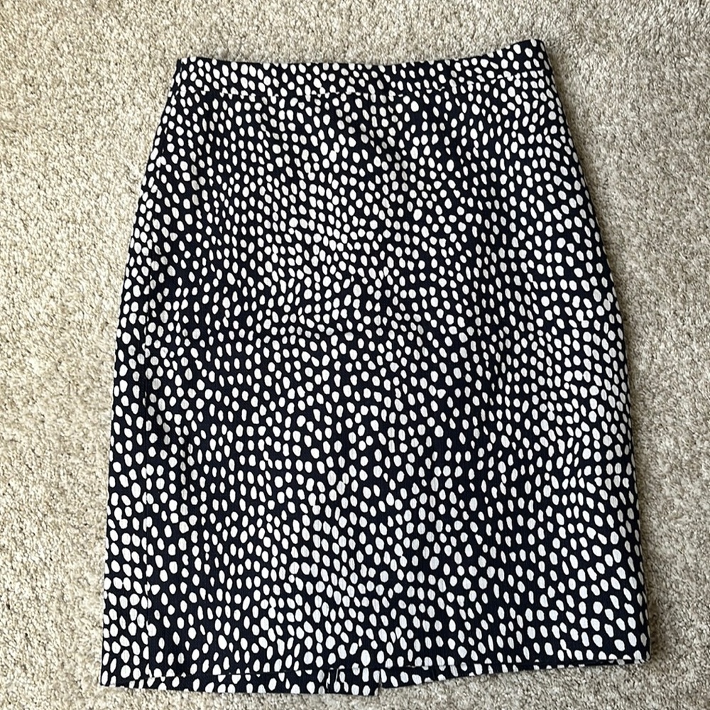 J. Crew Factory women’s pencil skirt. Size 0 - Picture 1 of 3